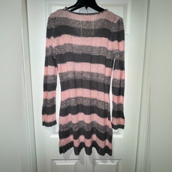 No boundaries Striped Pink and Gray Sweater Dress. Size XXL Junior GUC - Picture 2 of 9